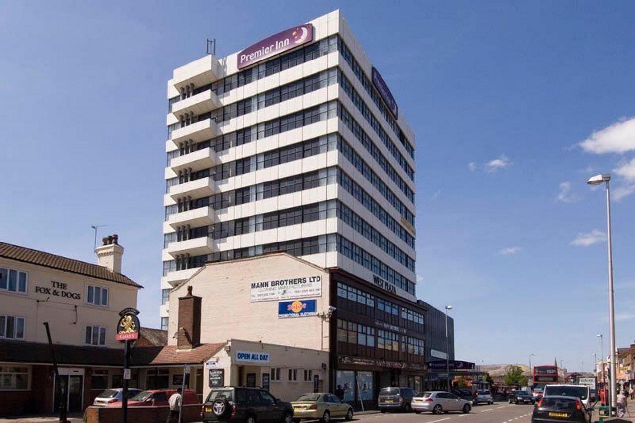 Premier Inn West Bromwich Central Exterior photo